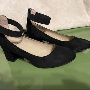 COPY - White Mountain ballerina straps shoes